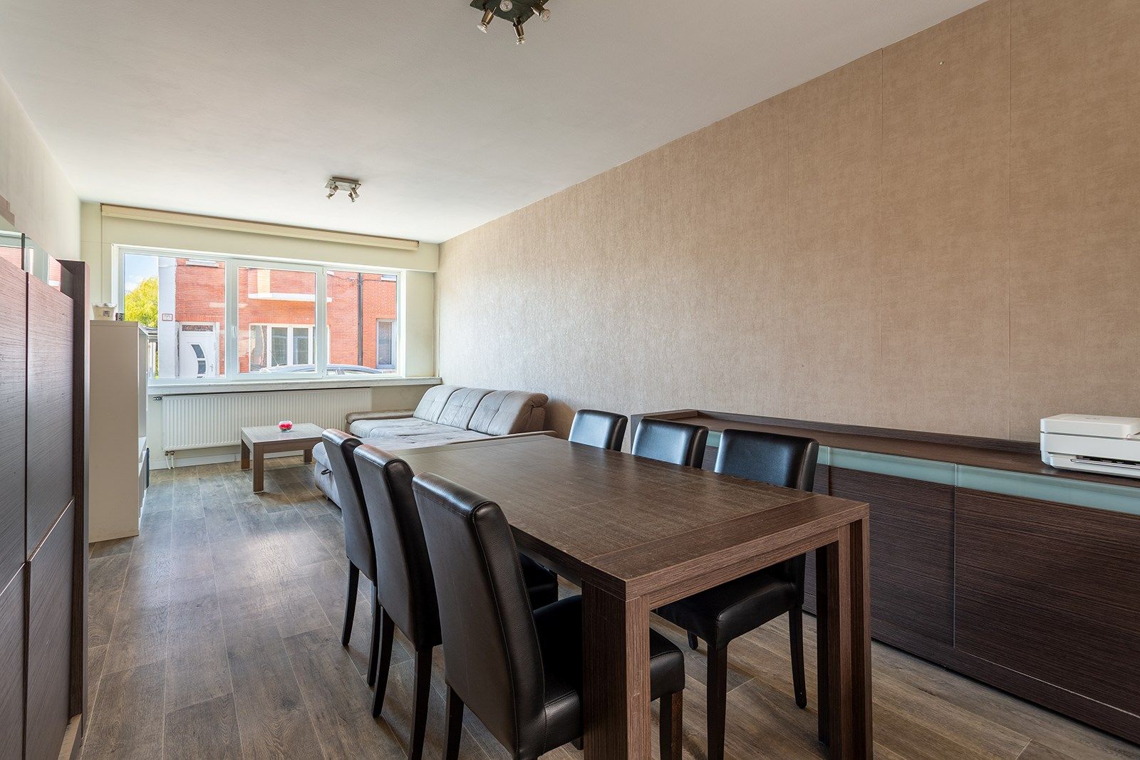 Instapklare woning met 3 slaapkamers en grote zonnige tuin foto 11