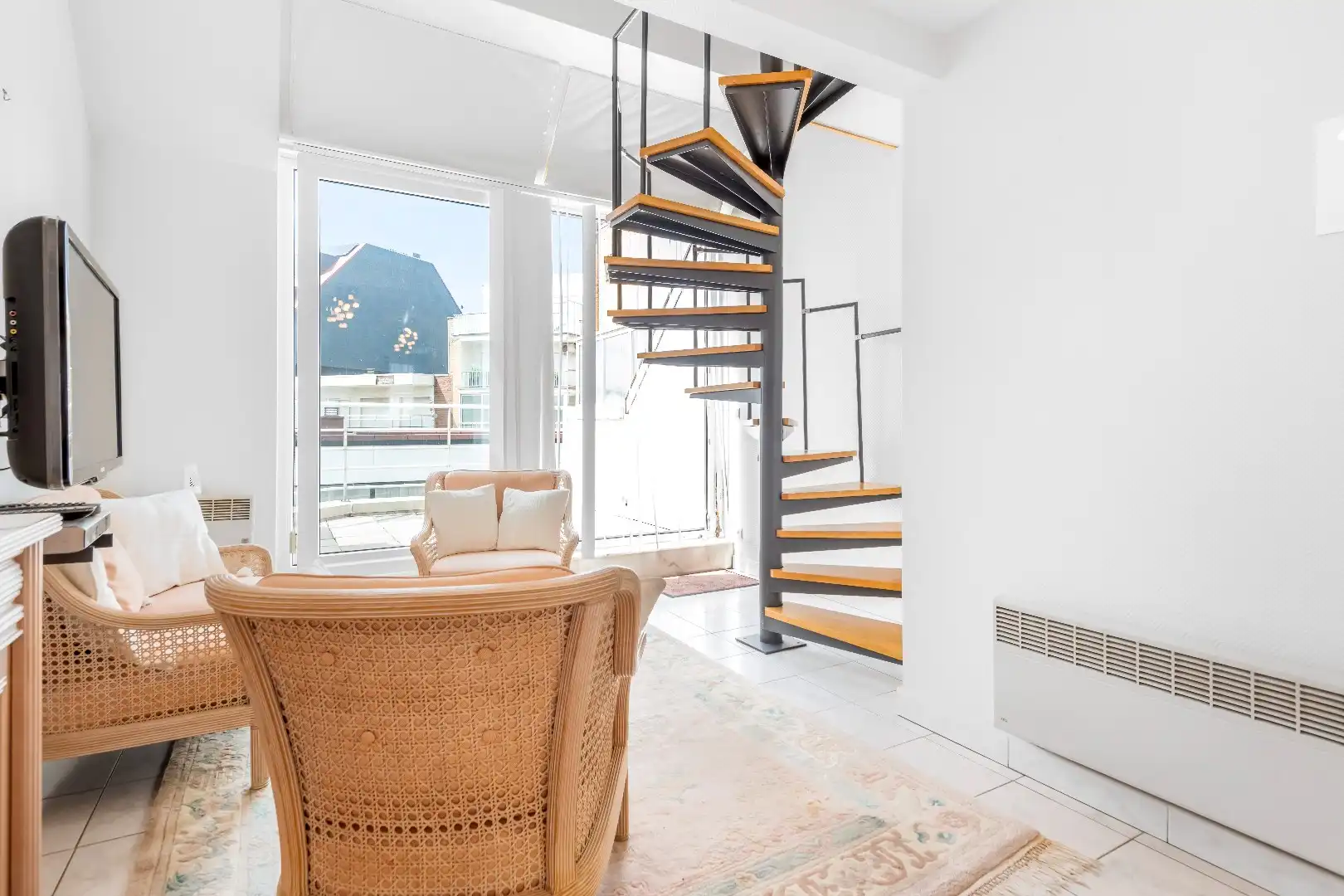 Dakappartement met zijdelings zeezicht gelegen tussen het Driehoeksplein en het  Albertplein in het Zoute. foto 4