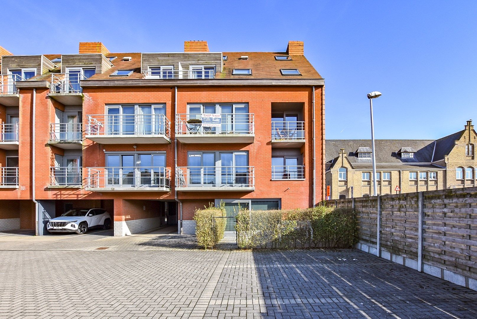 Instapklaar 1-slaapkamer appartement te Nieuwpoort-Stad.  foto 3