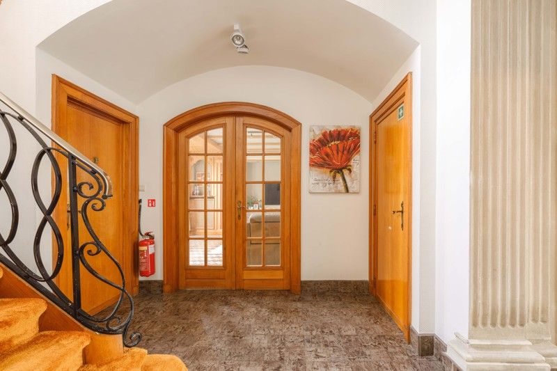 🏡 Unieke herenwoning te huur in het hart van Aarsele! foto 13