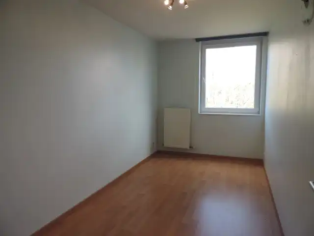 Ruim appartement met autostaanplaats vlakbij het centrum foto 9