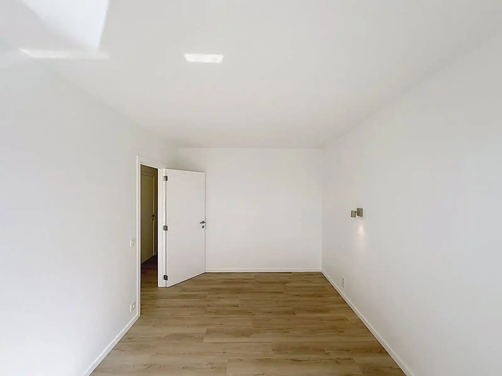 Prachtig instapklaar appartement met LIFT in het centrum! foto 10