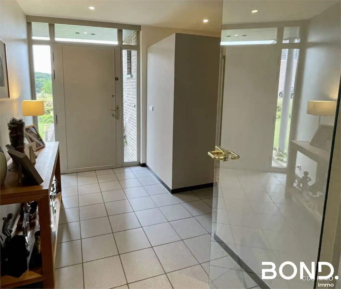 MODERNE VILLA  MET 3 SLAAPKAMERS TE HUUR! foto 5