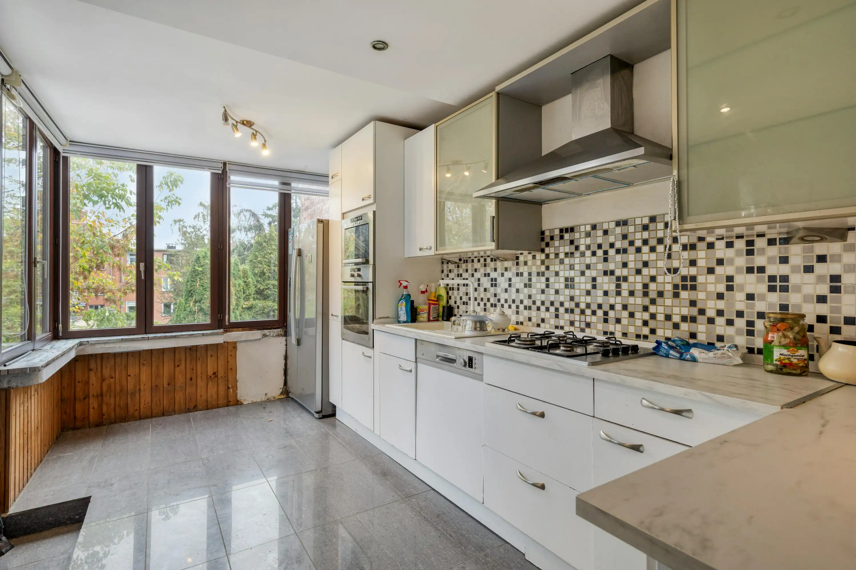 Bel-Étage Woning met Tuin & Garage foto 8