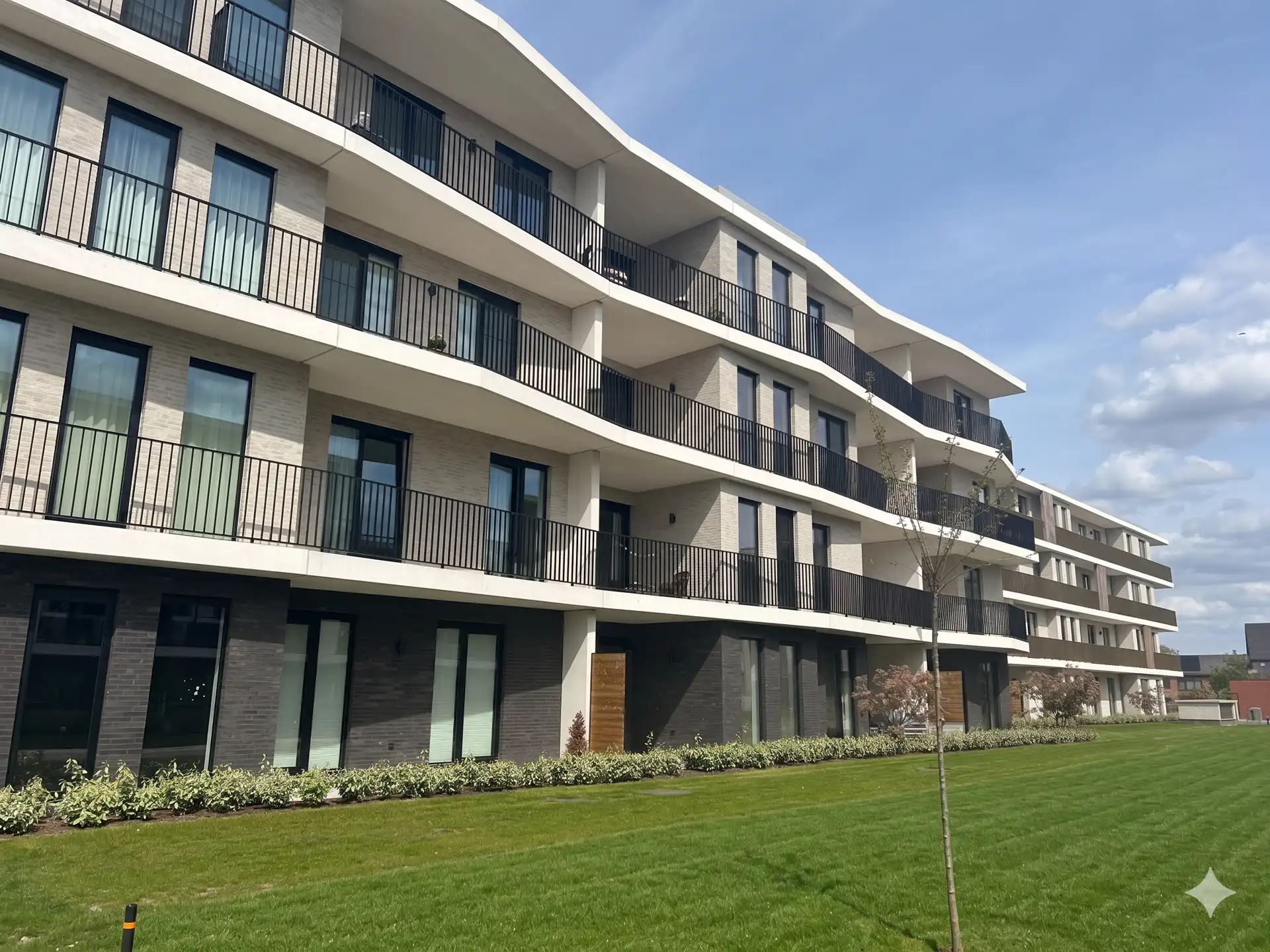 Knap energiezuinig appartement met tof terras foto 17
