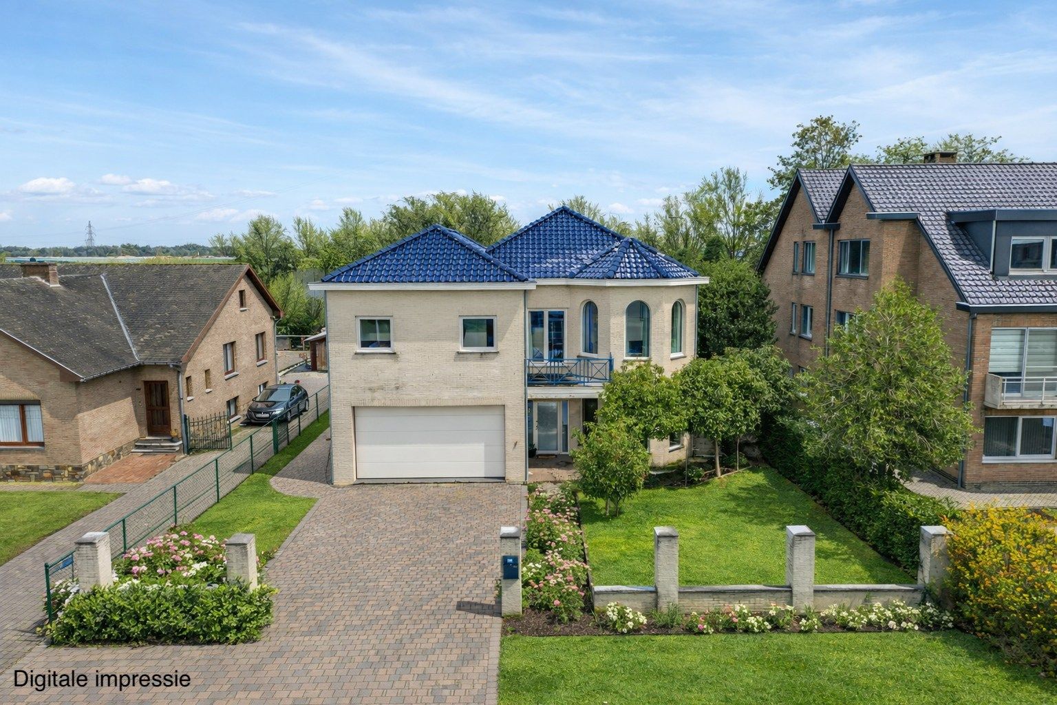 CHARMANTE VILLA MET 5 SLPKS OP EEN GUNSTIGE LOCATIE NABIJ NEDERLAND !  foto 2