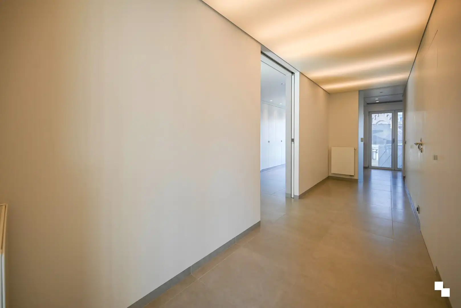 Luxueus afgewerkt appartement in het centrum van Waregem foto 3