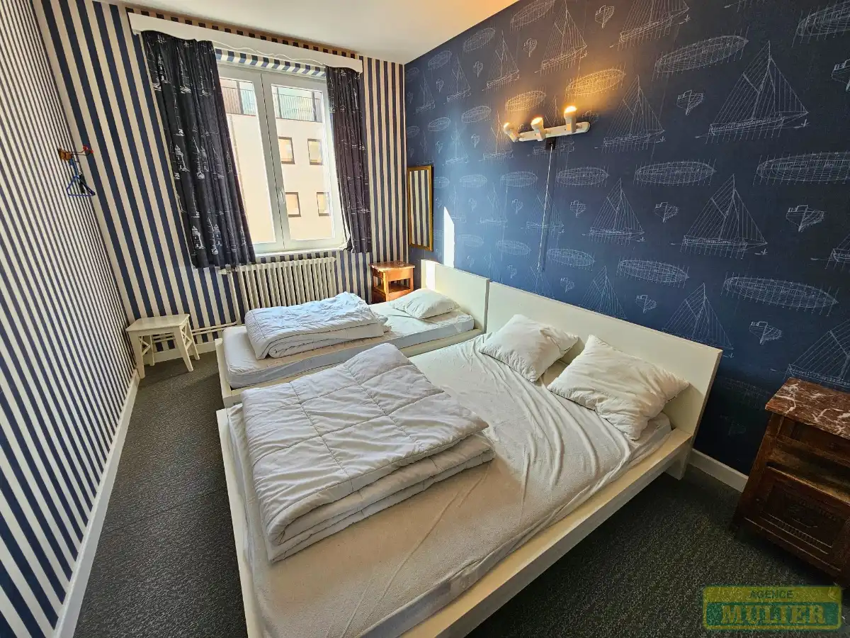 APPARTEMENT MET BREED FRONTAAL ZEEZICHT TE KOOP TE DE PANNE foto 7