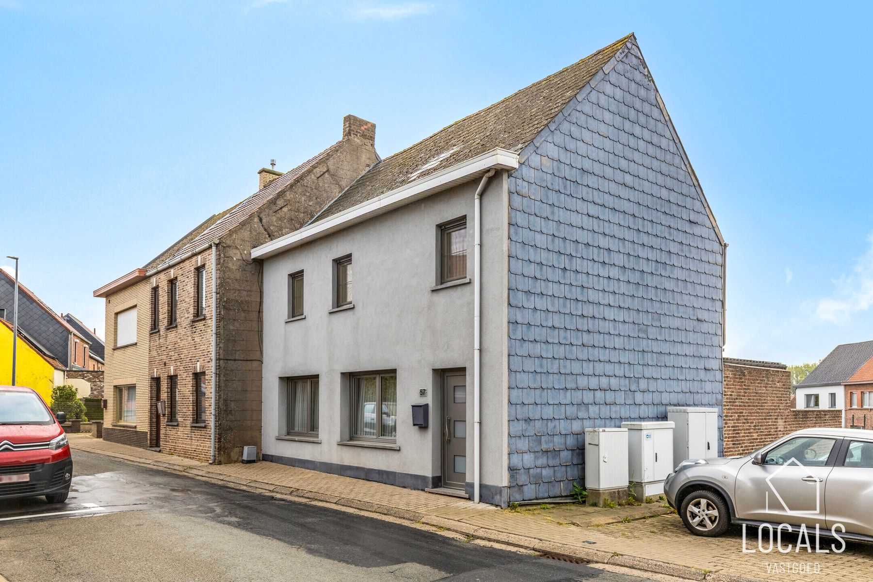 Instapklare woning met 3 slaapkamers, tuin & garage foto 21