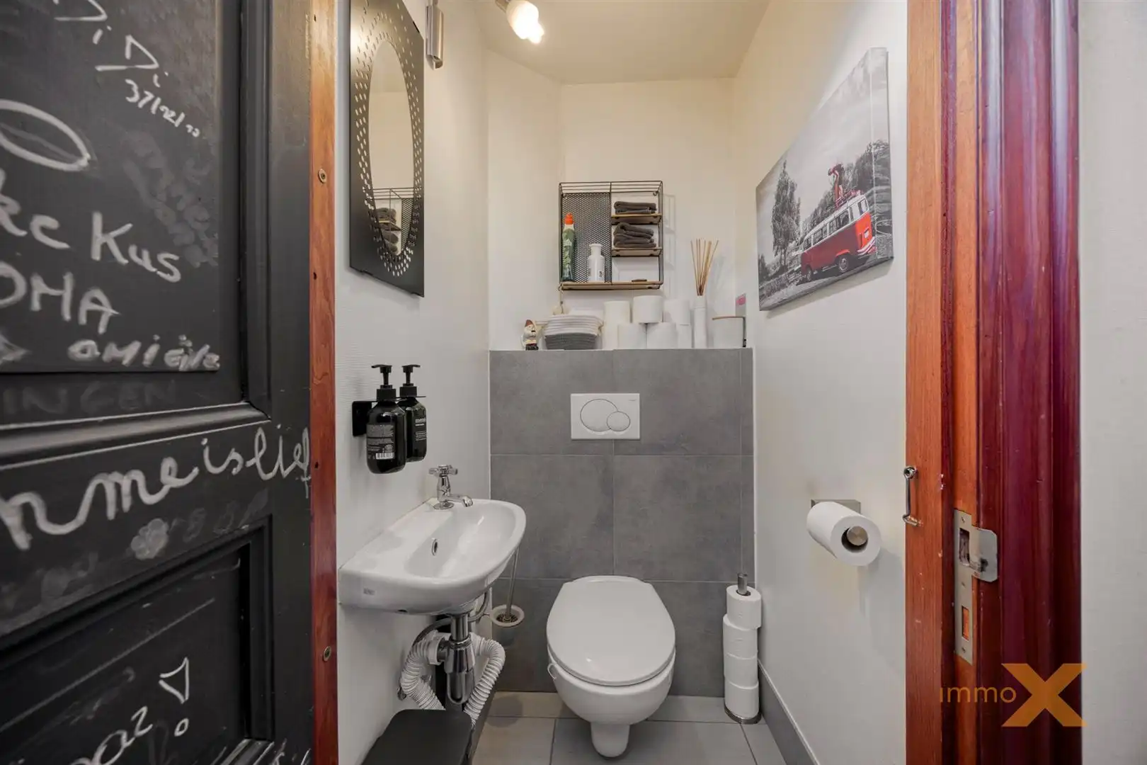 INSTAPKLARE HOEVEWONING MET STALLINGEN EN WEIDEN foto 14