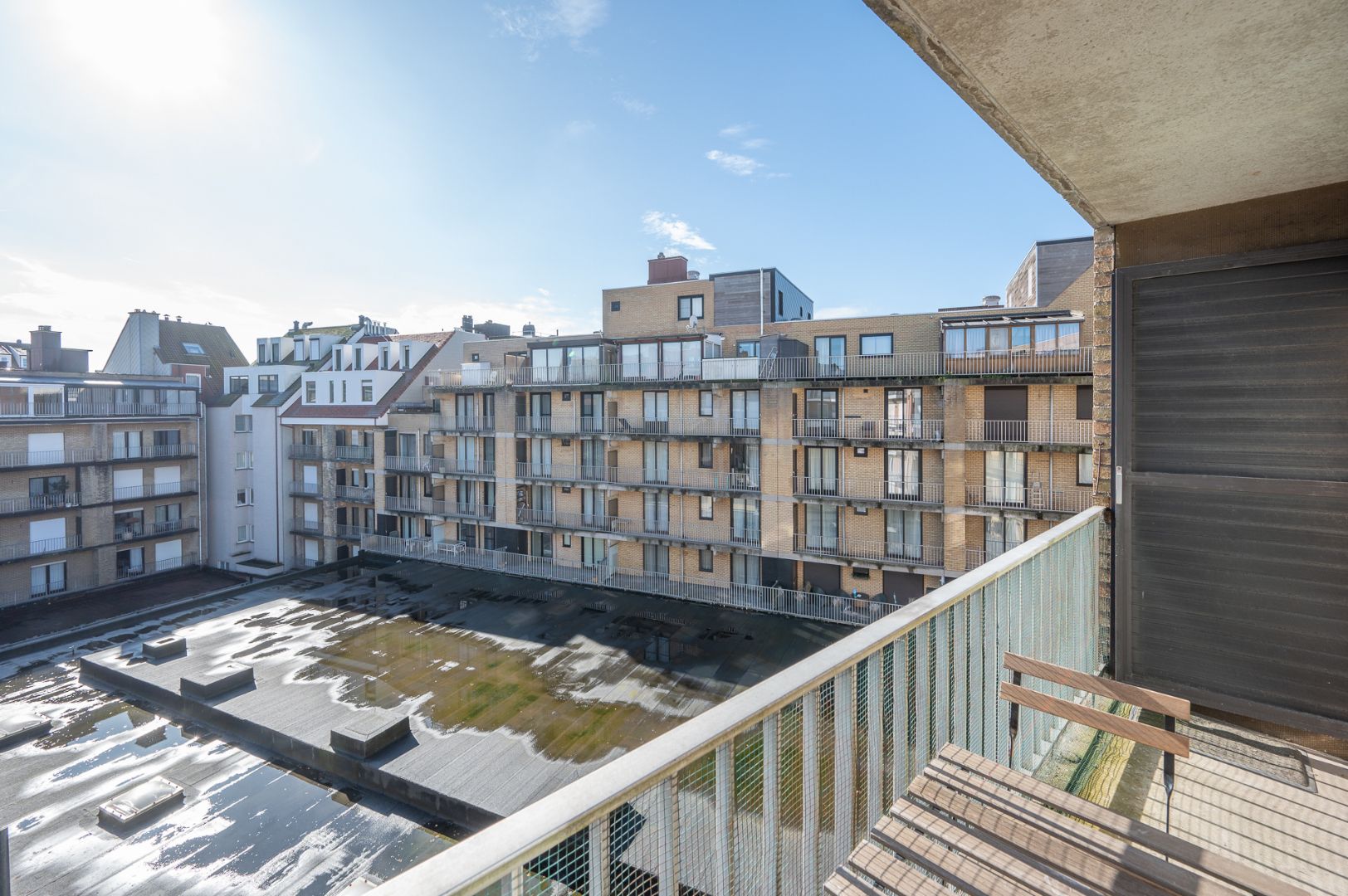 Instapklaar appartement met twee slaapkamers gelegen op de bruisende Kustlaan nabij het Lichttorenplein foto 13