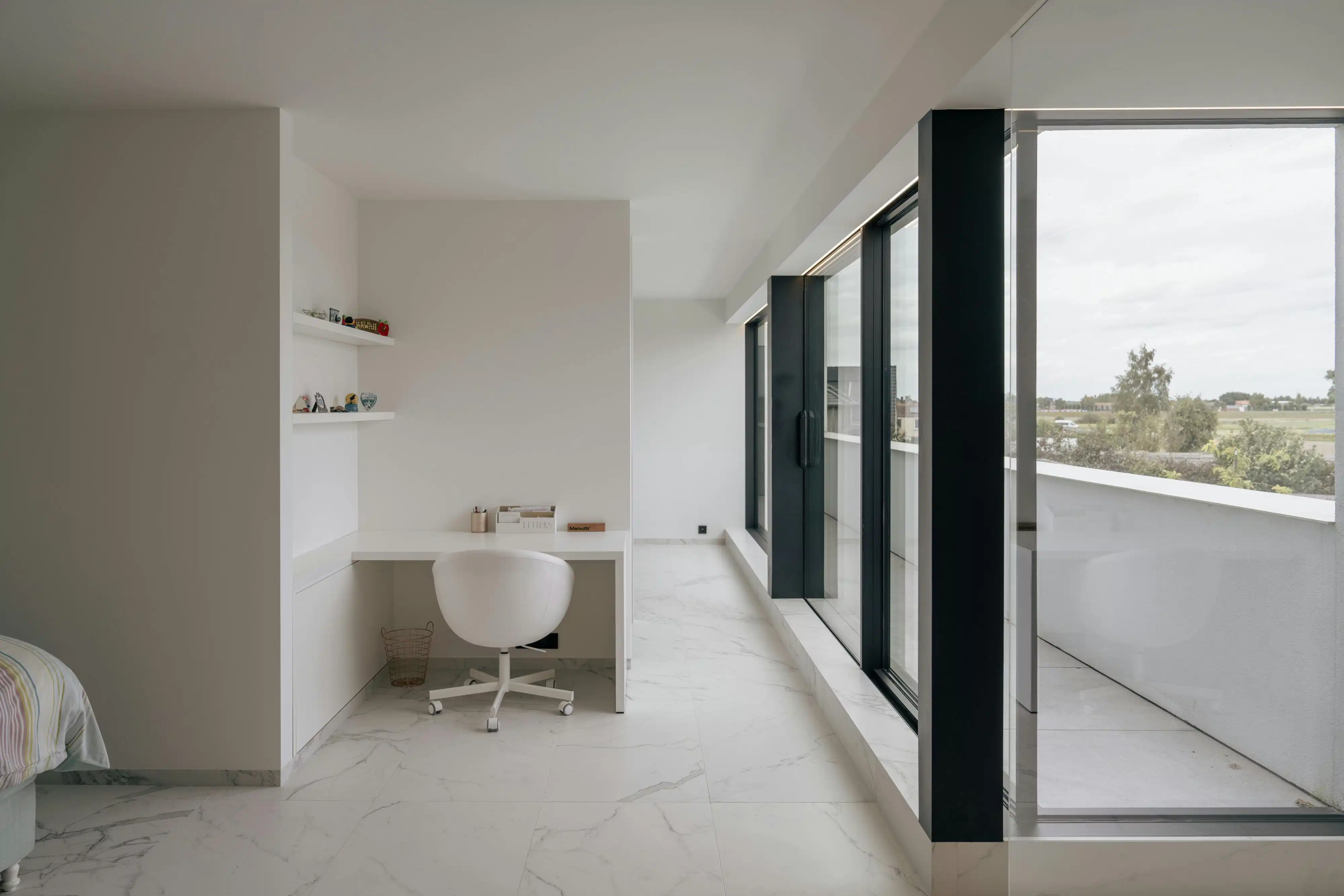 Hypermoderne strakke villa met zwembad in Gits foto 29