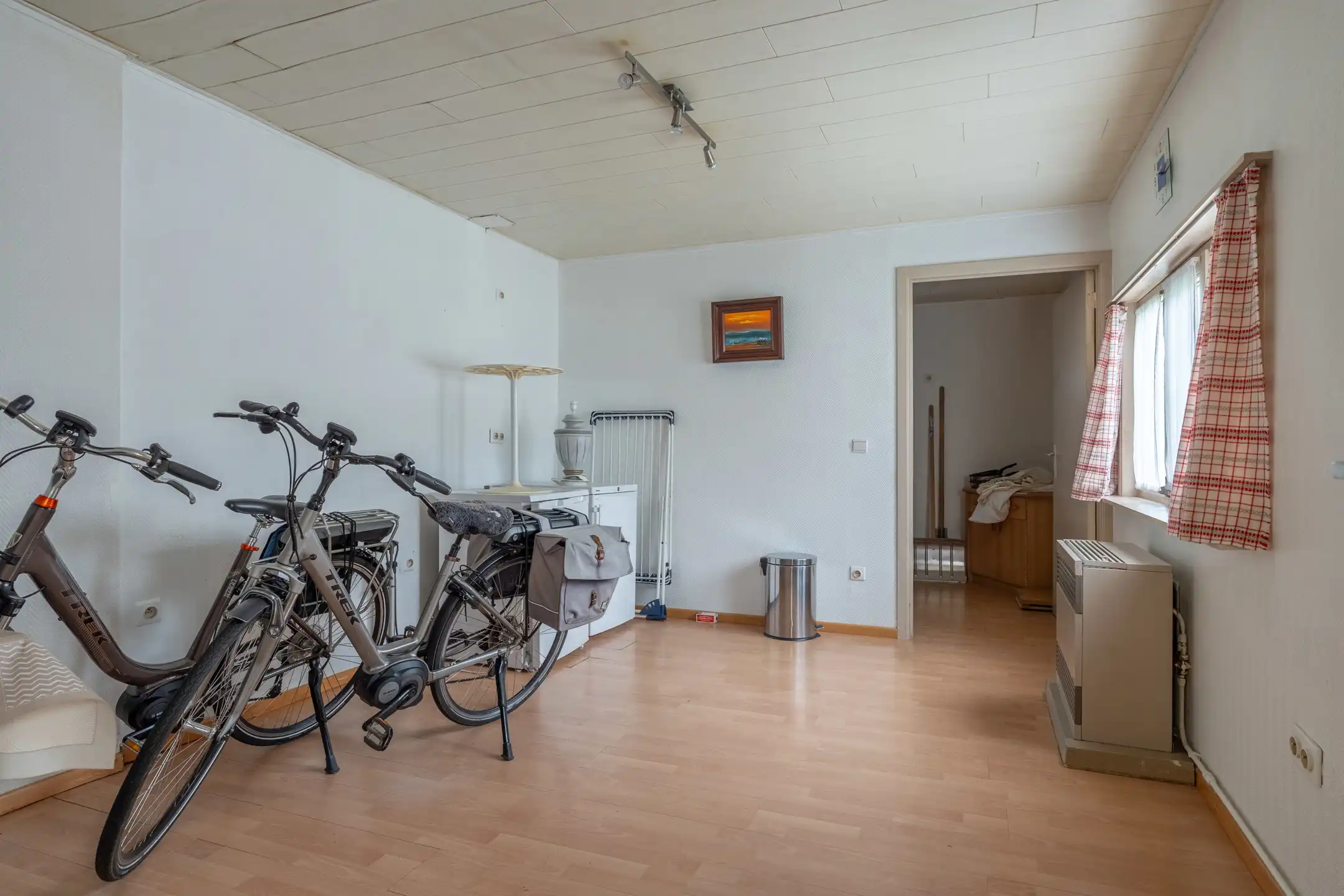 Gunstig gelegen woning met 3 slpks en garage op  505 m² foto 21