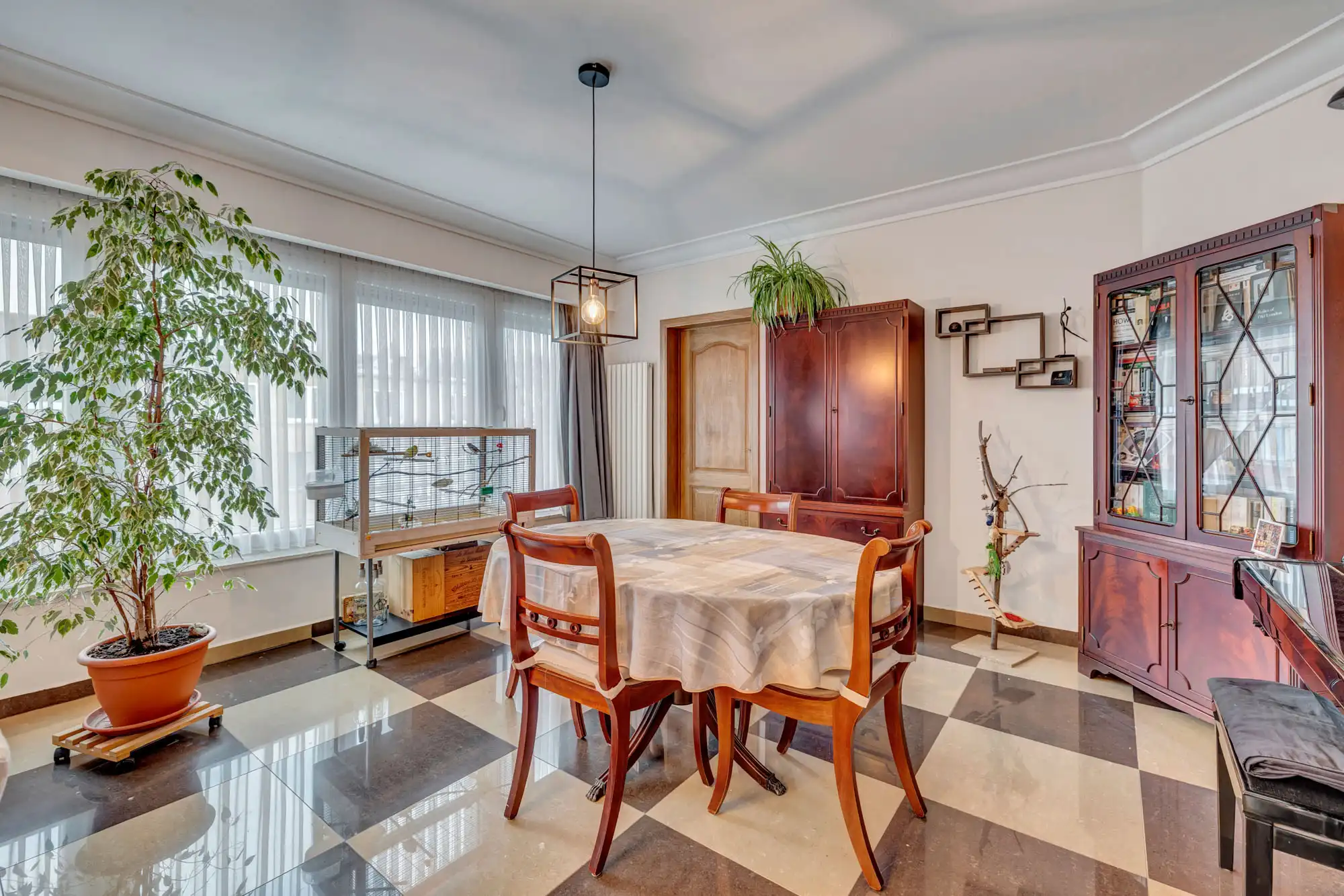 Gerenoveerd 2-slaapkamerappartement in Sint-Agatha-Berchem foto 10