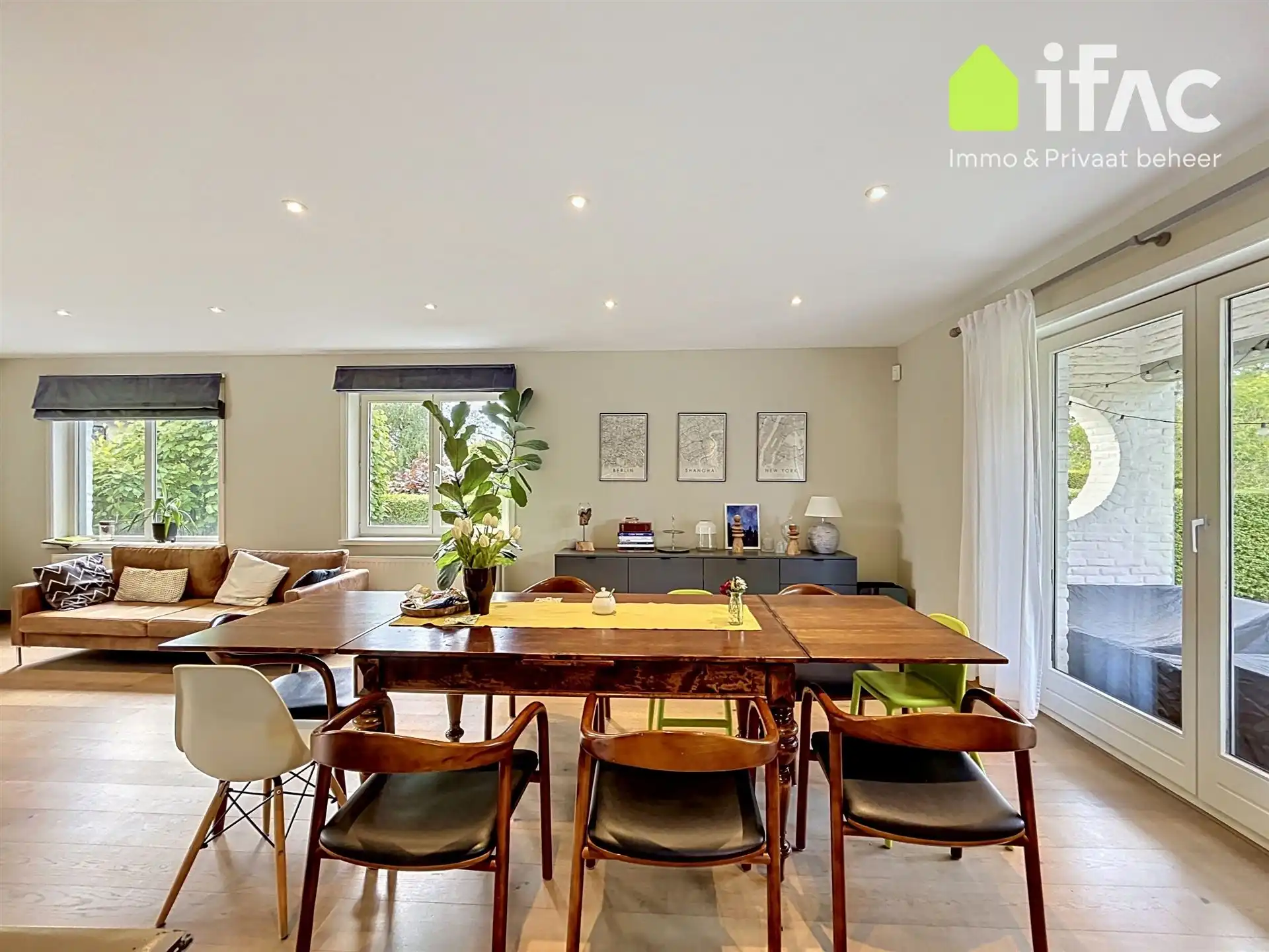Smaakvol gerenoveerde Villa met 5 slaapkamers en leuke tuin foto 11