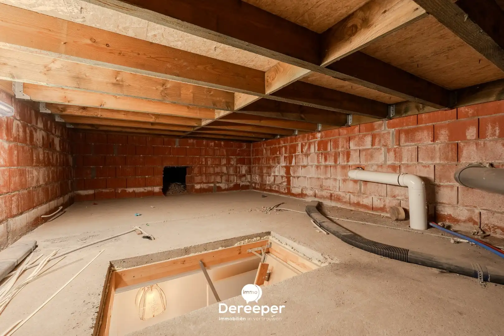 Modern en ruim duplexappartement met 3 slaapkamers in het centrum van Zerkegem foto 12