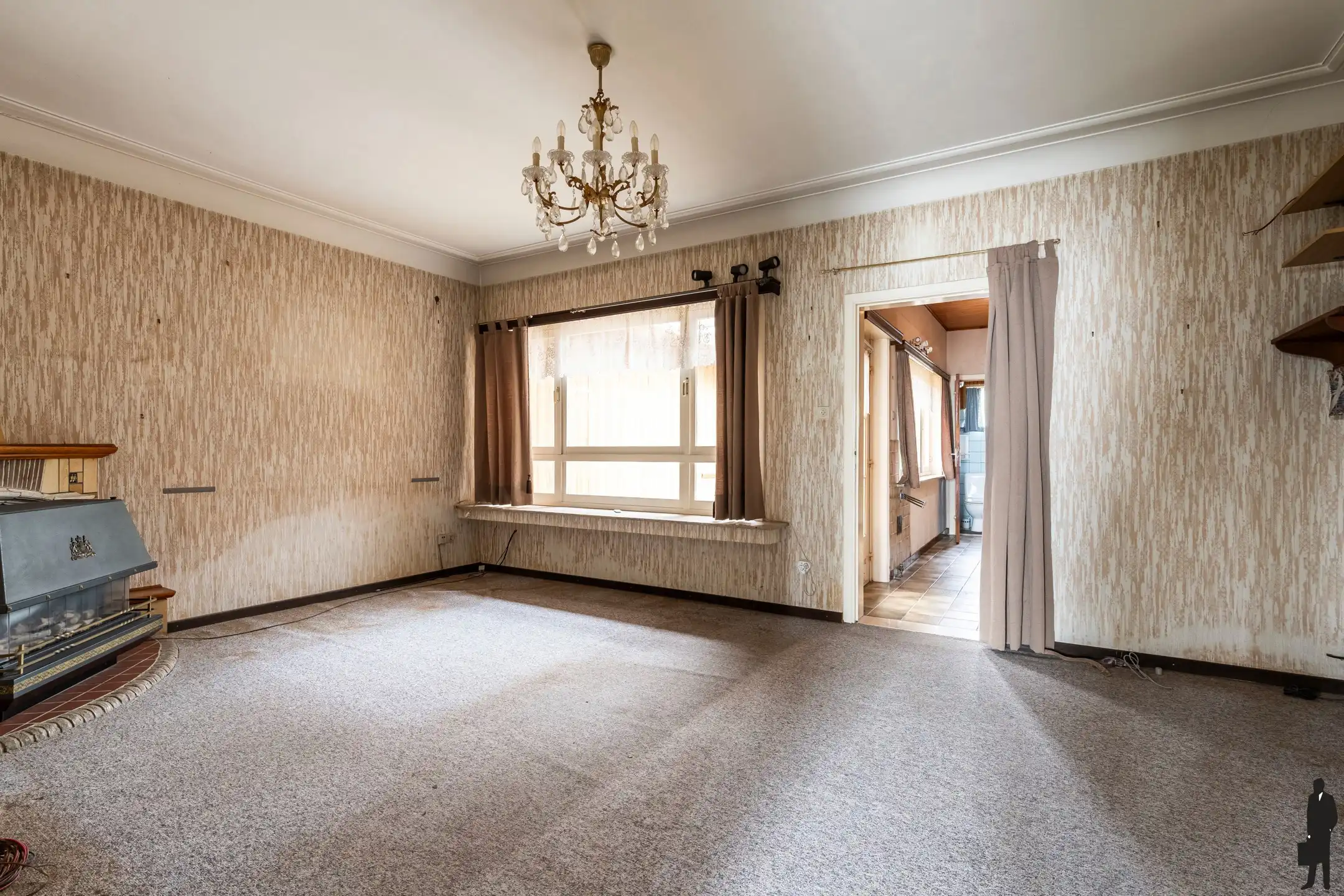 Totaalrenovatie: woning met potentieel i/h hart van 's Gravenwezel foto 3