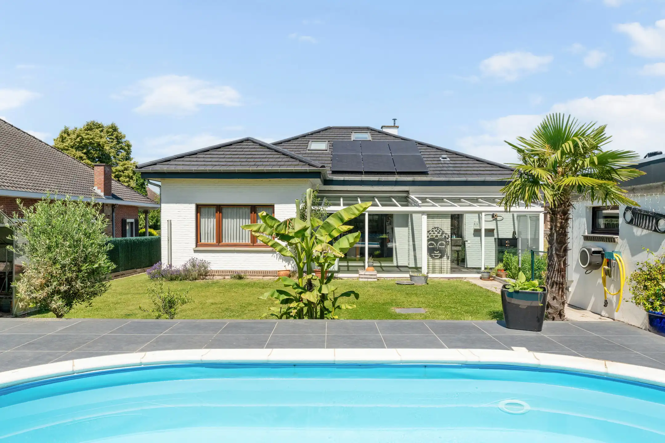 Instapklare woning met zwembad in Valmeer foto 2