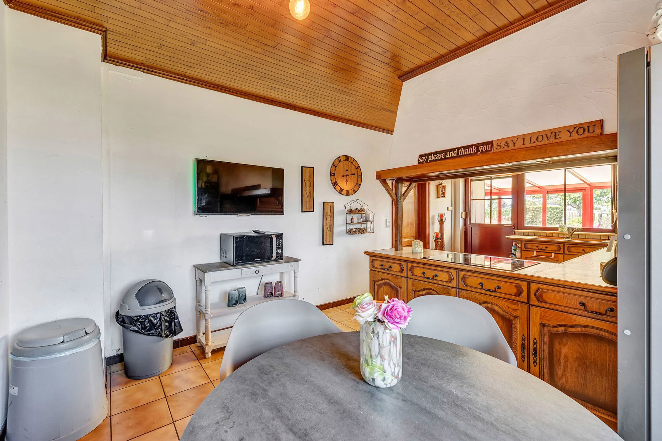 Prachtig gelegen bungalow op ruim perceel te Moerbeke foto 10