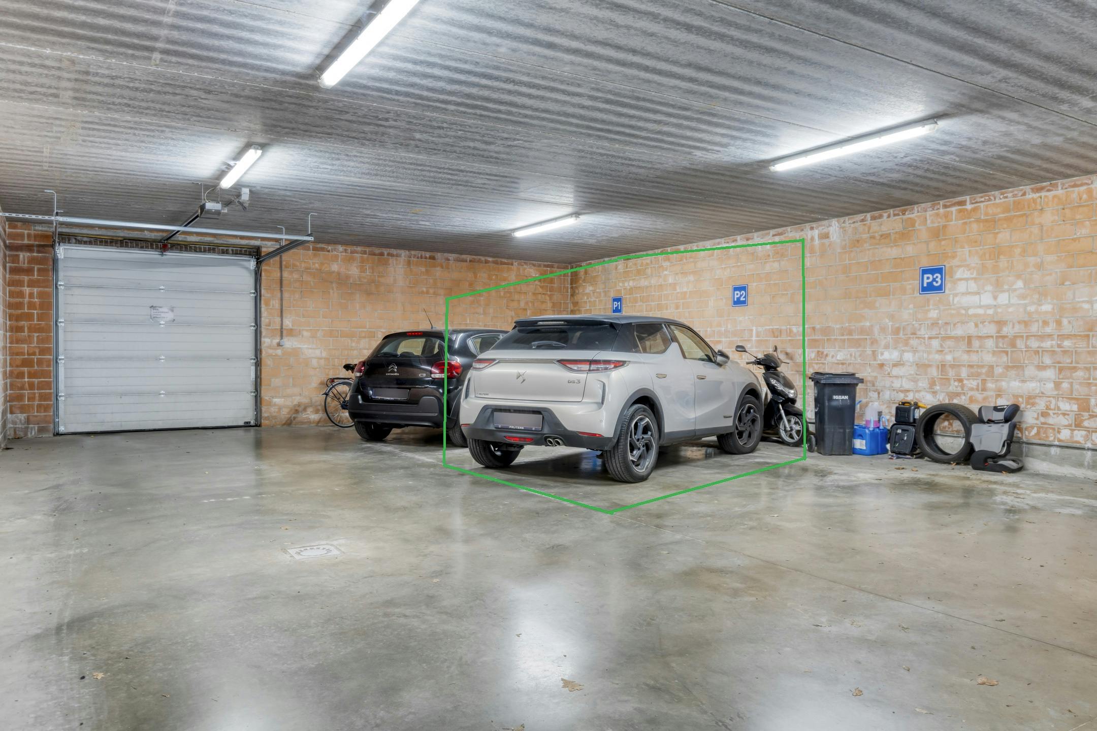 Ruim appartement met 2 slpk en garage te koop in Brasschaat foto 20