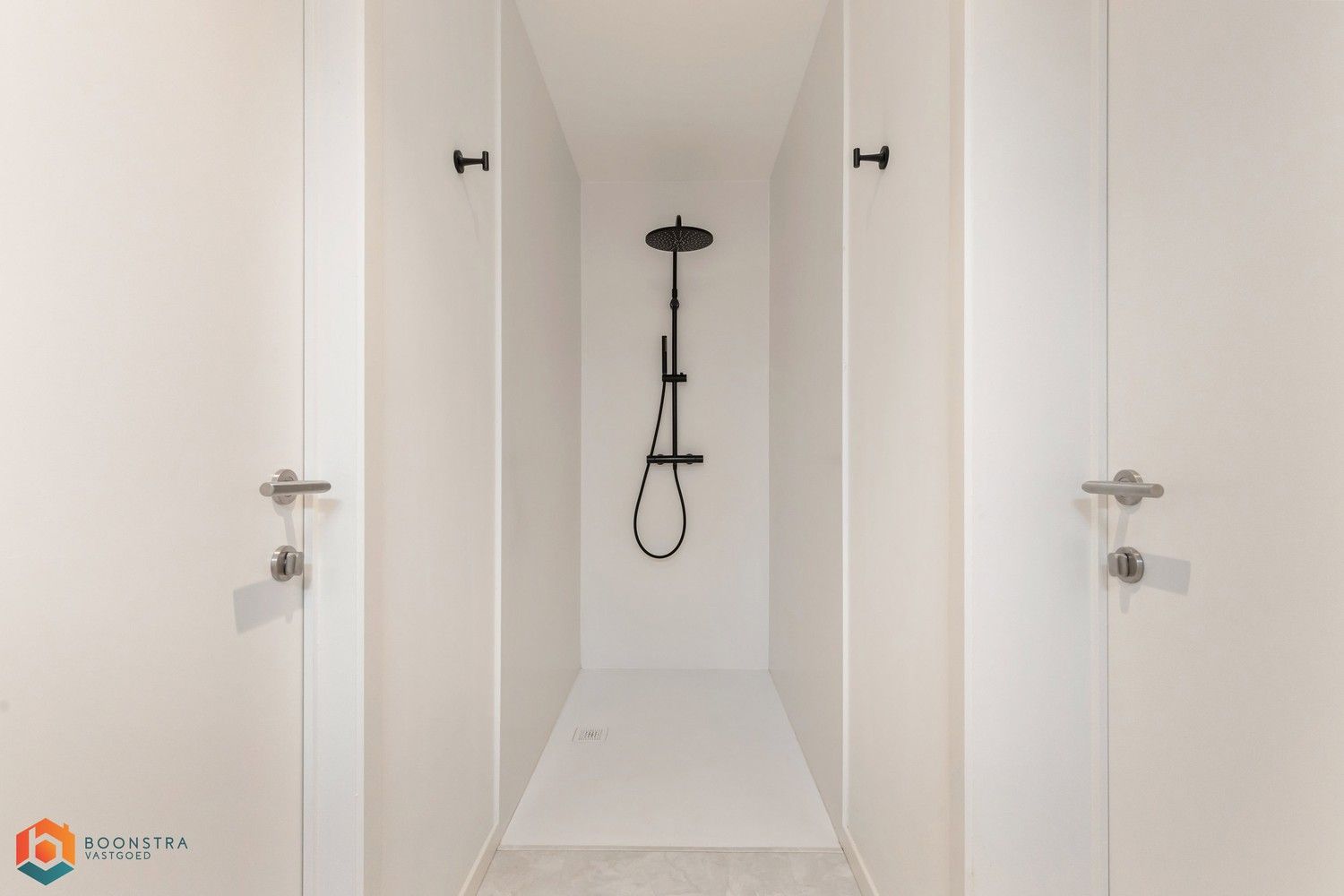 Energiezuinige laagbouw met 3 slpkrs en leuke tuin in Grasheide foto 15