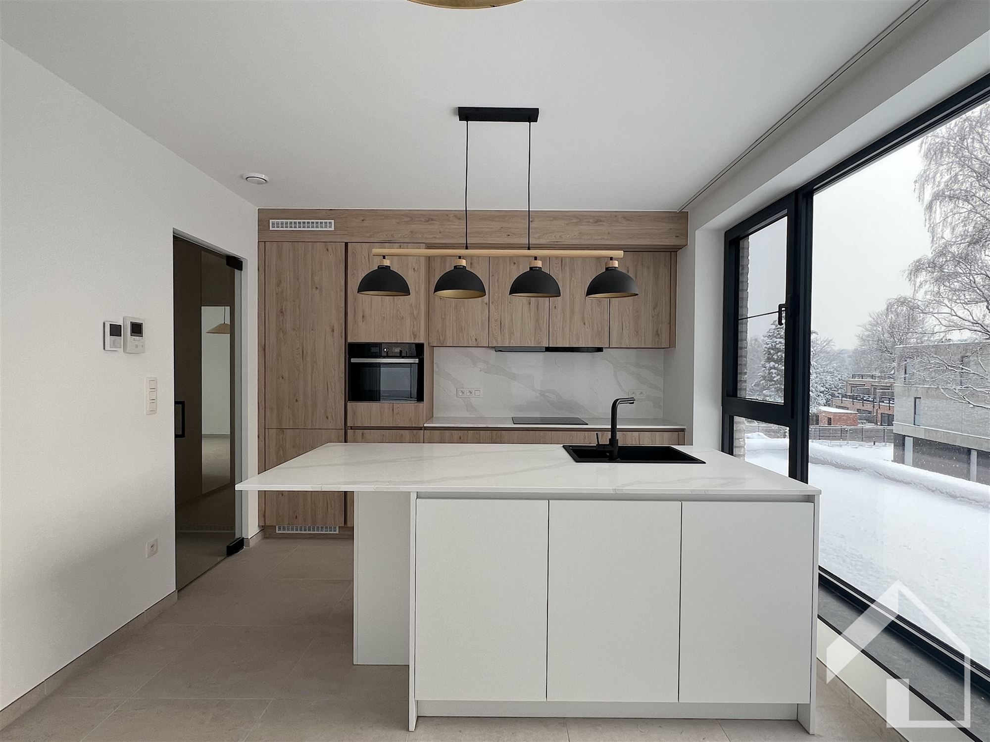 Nieuwbouwappartement met staanplaats en kelderberging foto 4