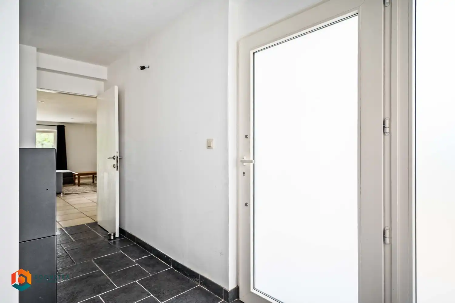 Instapklare woning met 3 slpkrs op een perceel van 2529m² te Putte foto 2