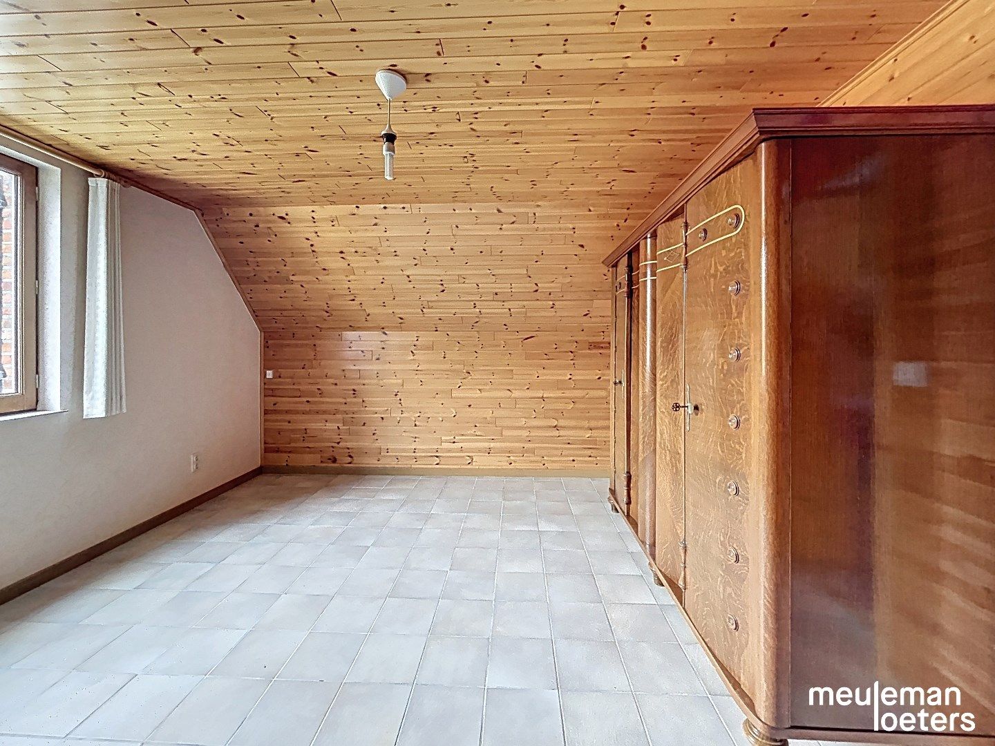 Charmante woning met garage en terras foto 13