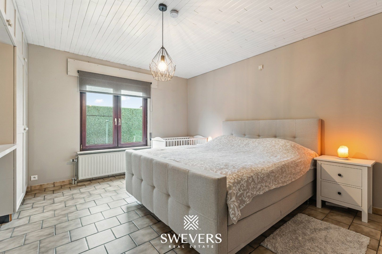 Instapklare gezinswoning met 5 slaapkamers en zonnige tuin te Genk foto 13