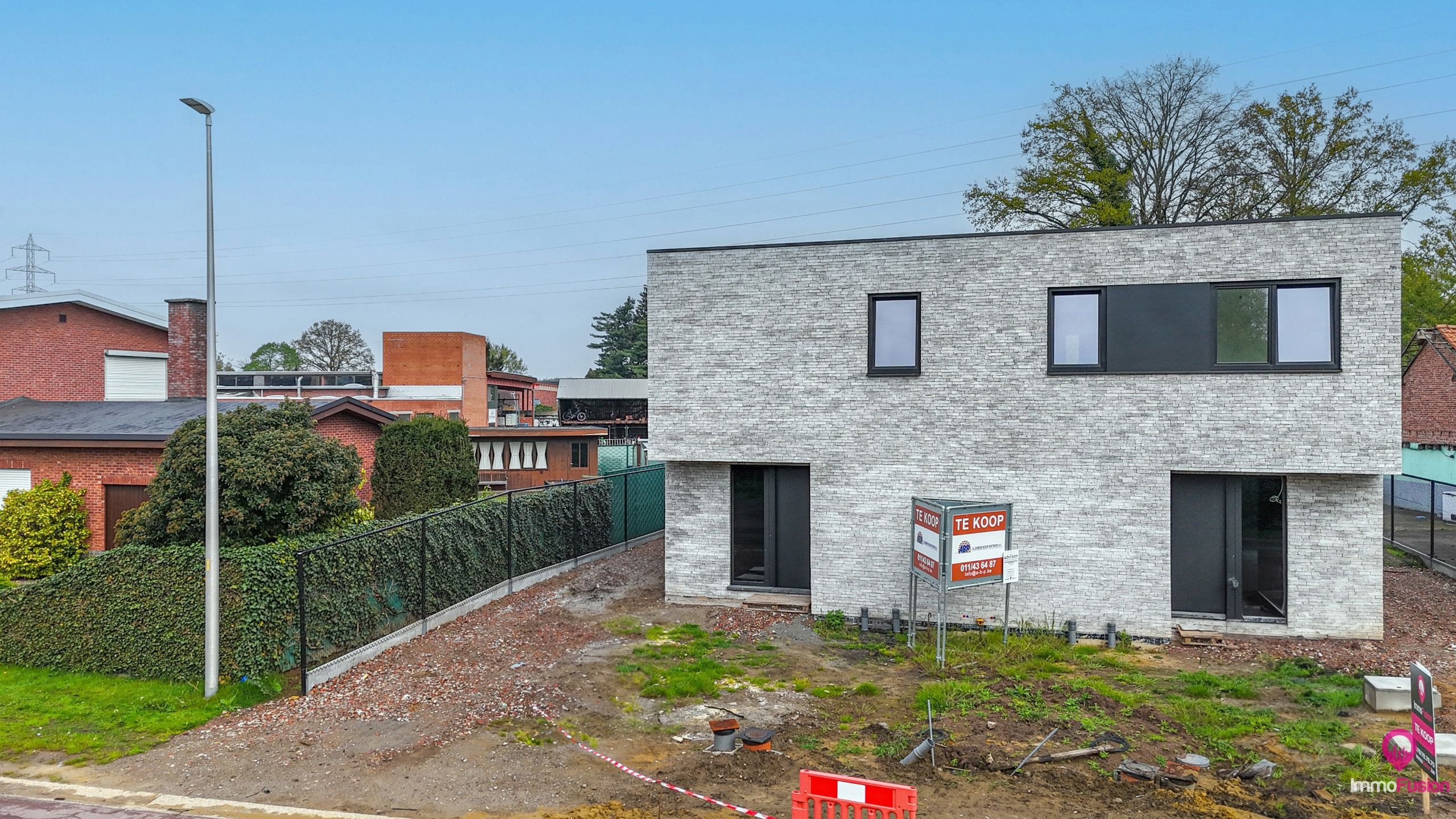Rustig gelegen instapklare nieuwbouw met 3 slaapkamers! foto 29