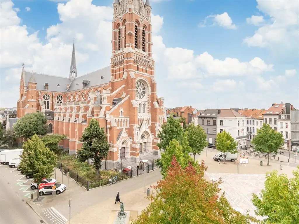 Stijlvol gerenoveerd herenhuis (EPC A) met parkeermogelijkheid foto 30