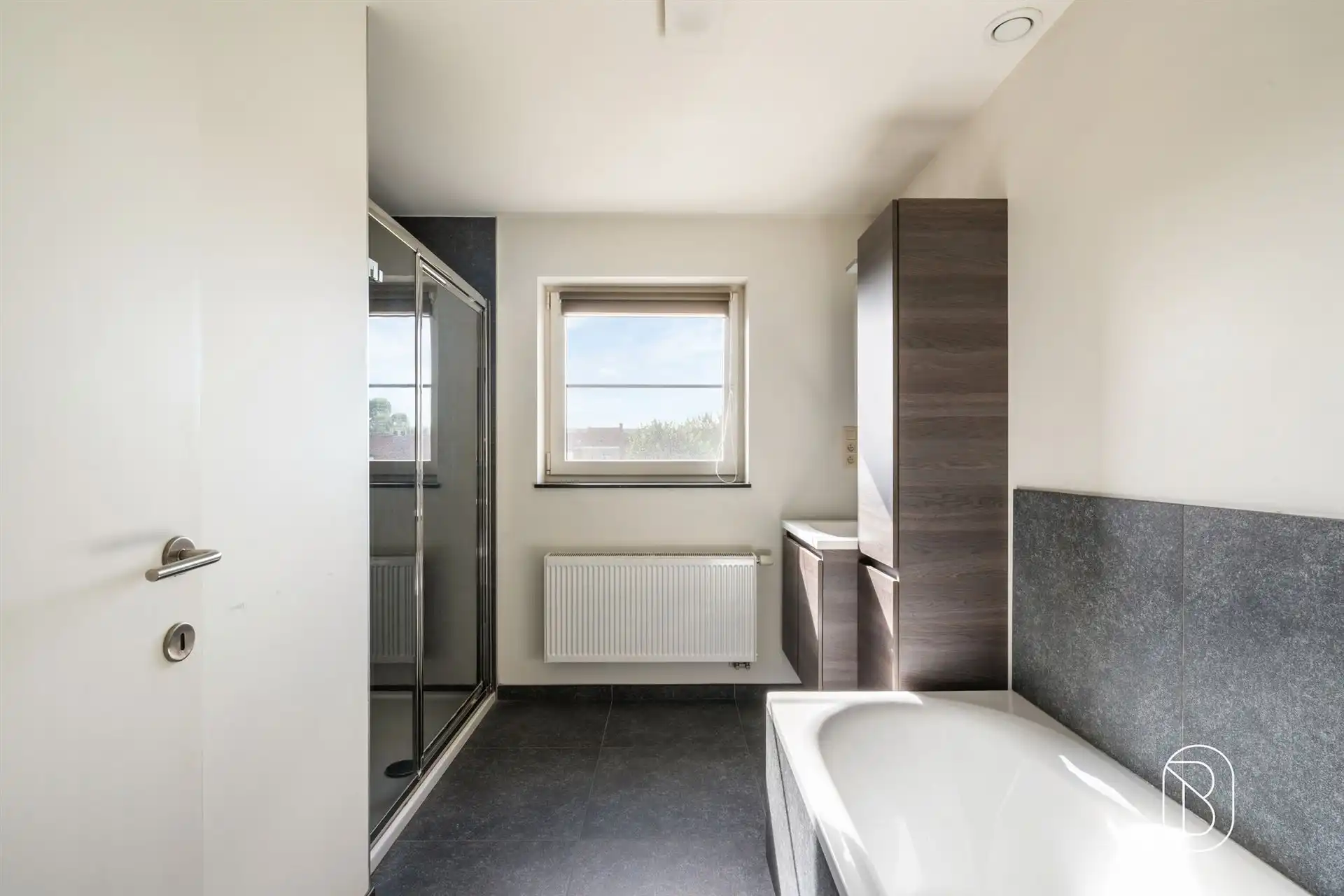 Recente HOB, perfect gelegen in een gewilde woonwijk. foto 14