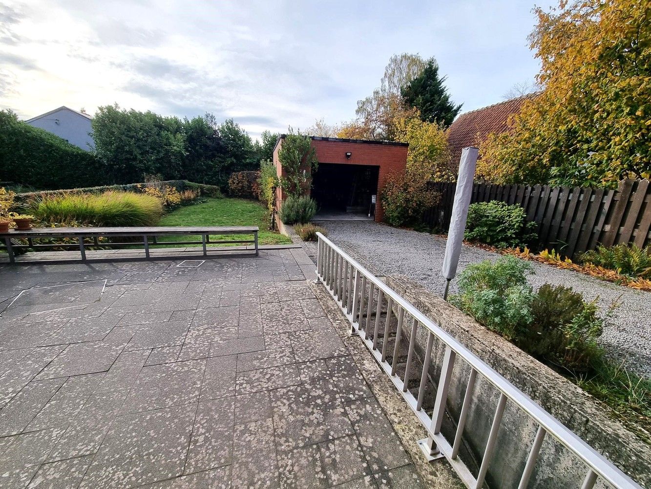 Instapklare gezinswoning, 3 slks, nieuwe keuken en badkamer met zuidgerichte tuin en garage op 607 m² foto 18