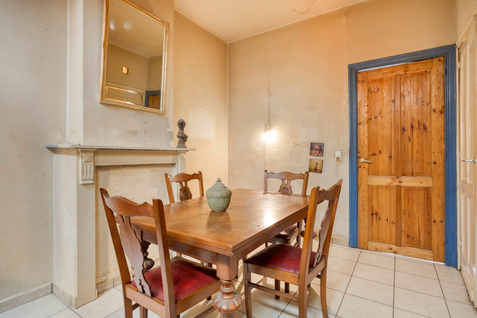 Te renoveren woning langs het centrum van Mol !  foto 6