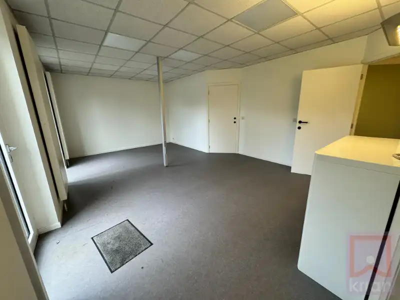 Handelsruimte ±170m²  te huur in centrum Geel! foto 7