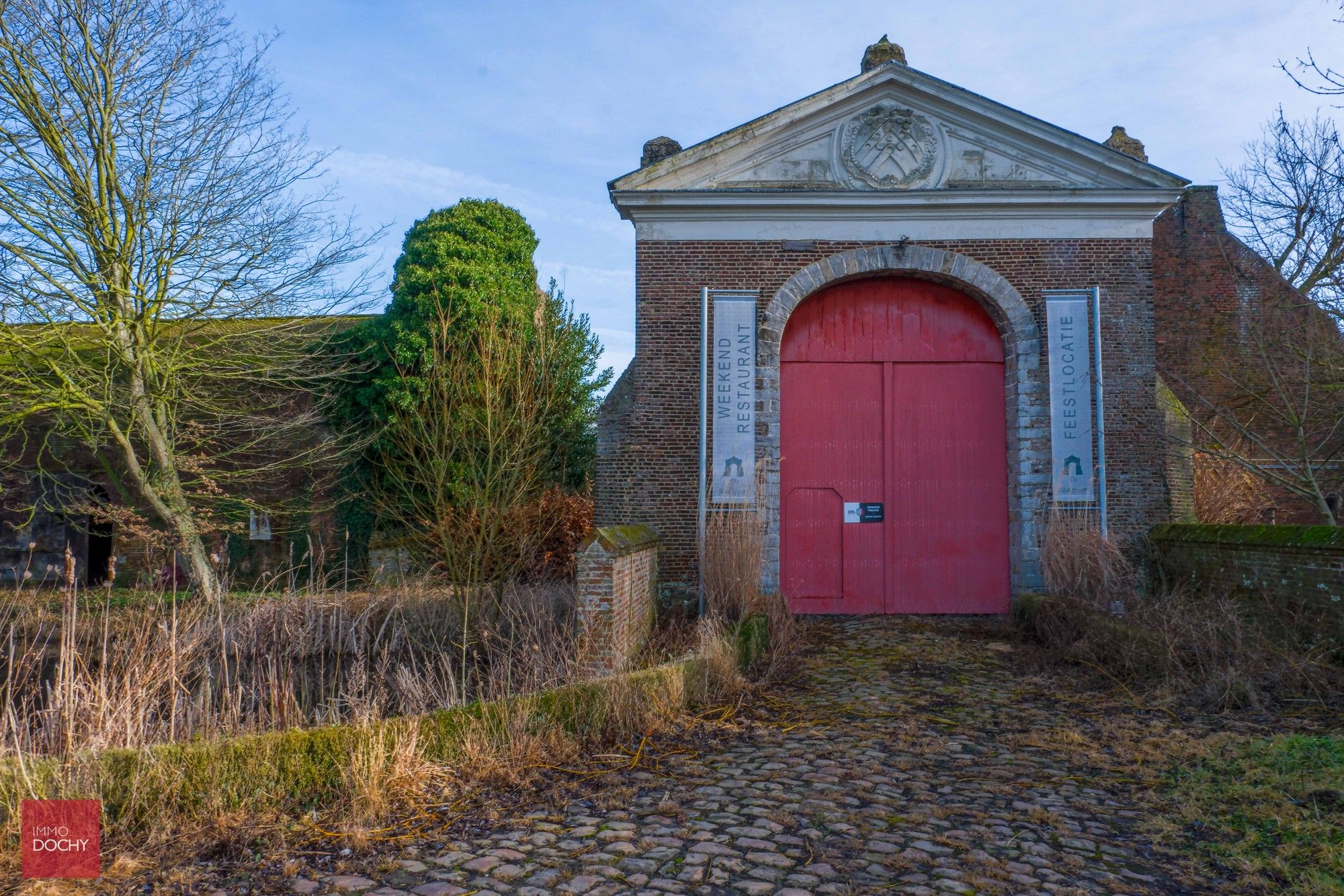 Historische kloosterhoeve aan de oevers van de Leie foto 18