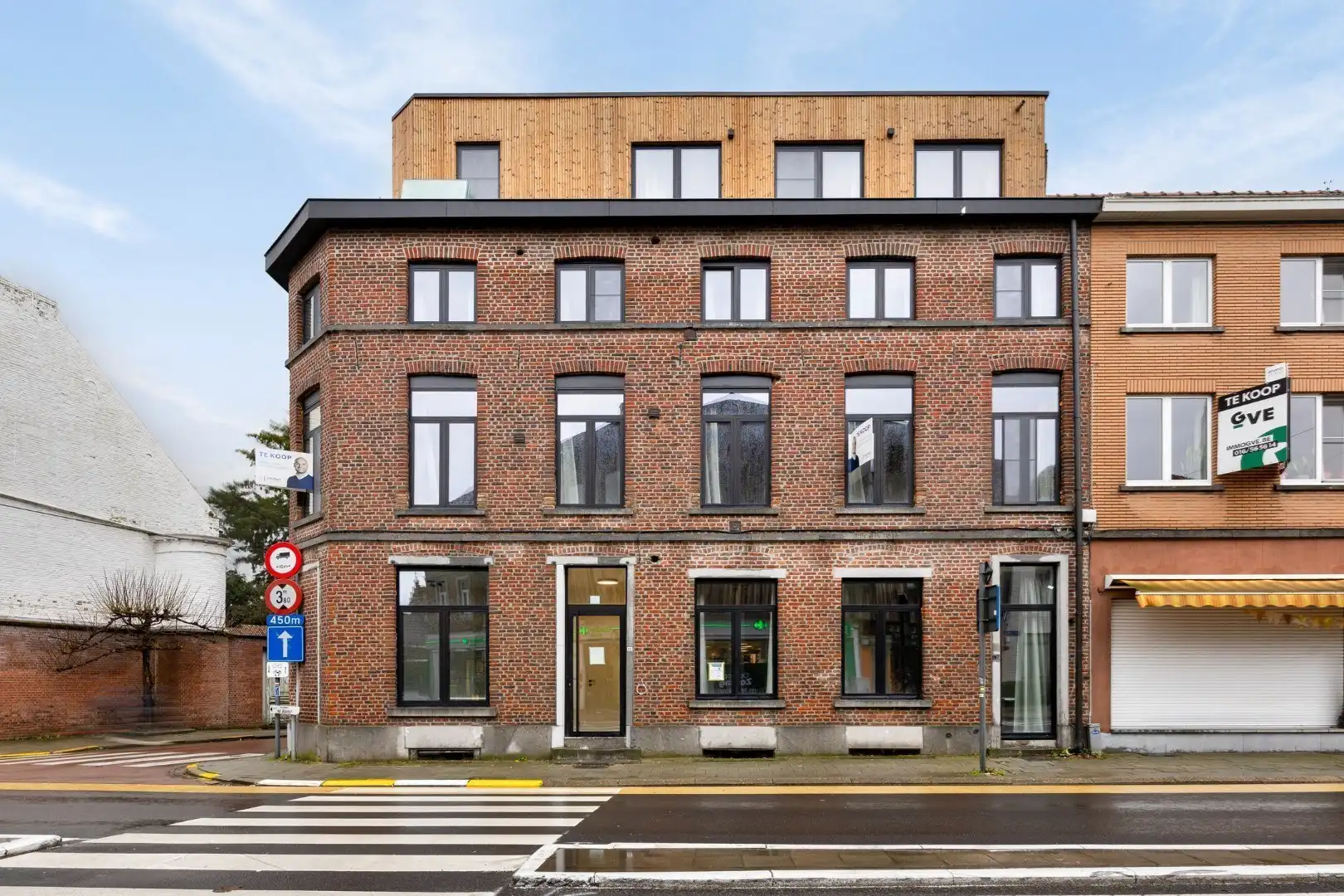 Volledig gerenoveerde en gemeubelde studentenkamers met privé-sanitair.  foto 7