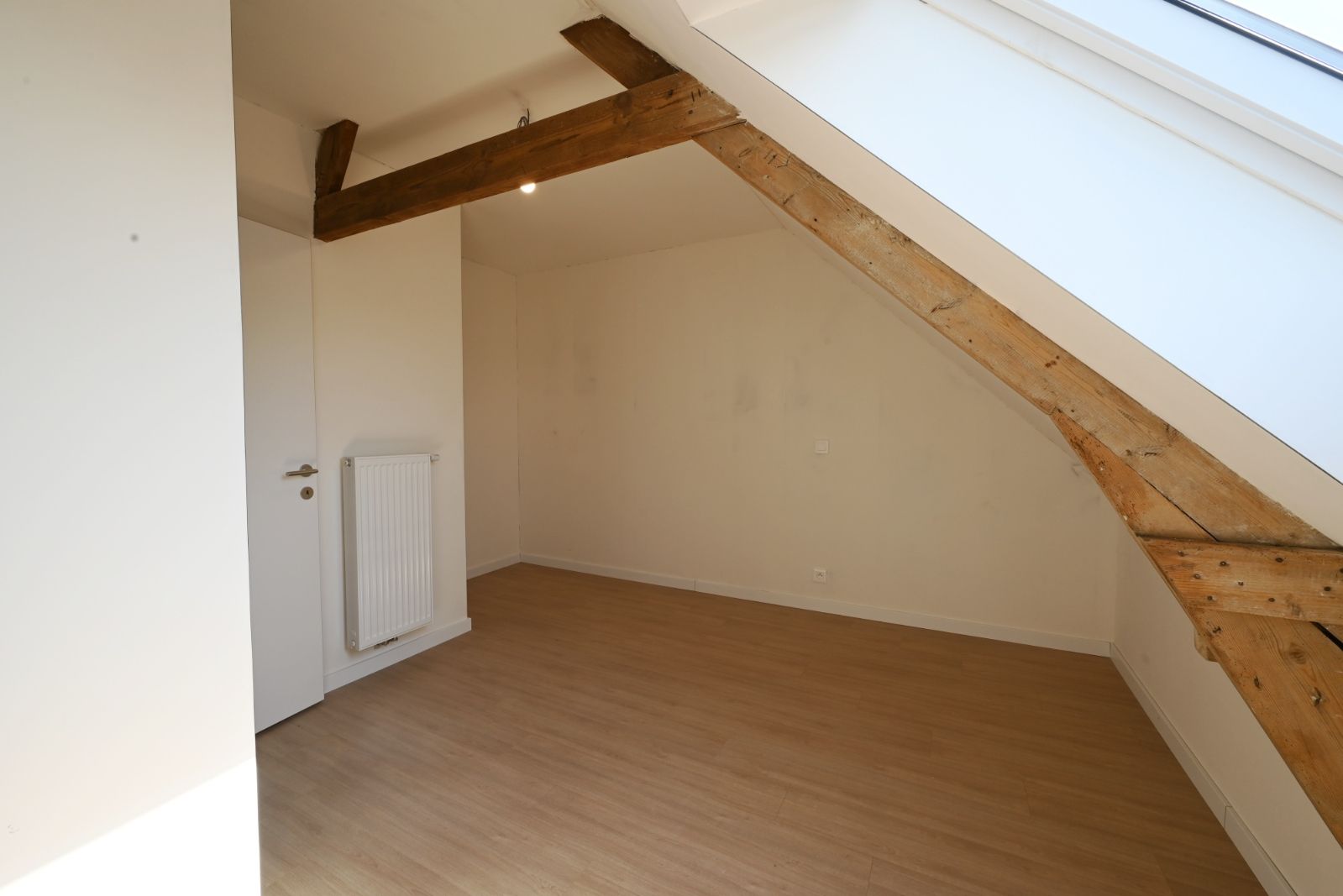 Gerenoveerde woning met 3 slaapkamers foto 14