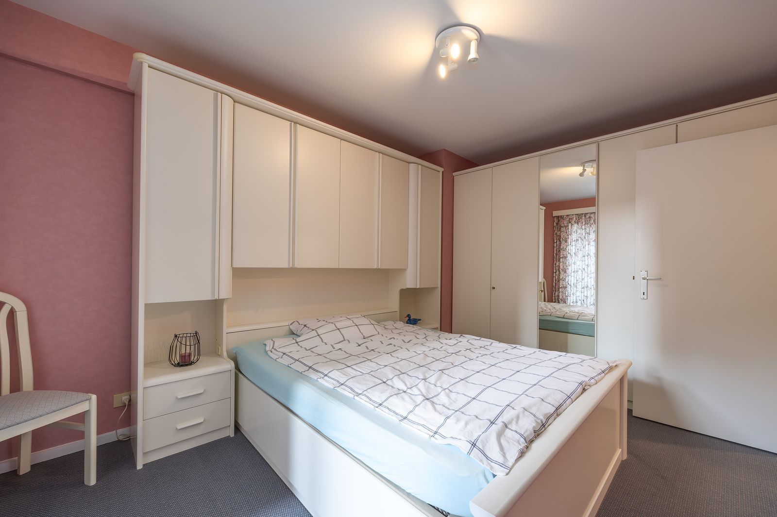 Zéér sfeervol en lichtrijk appartement met 1 slpk op geliefde Vissersplein foto 8