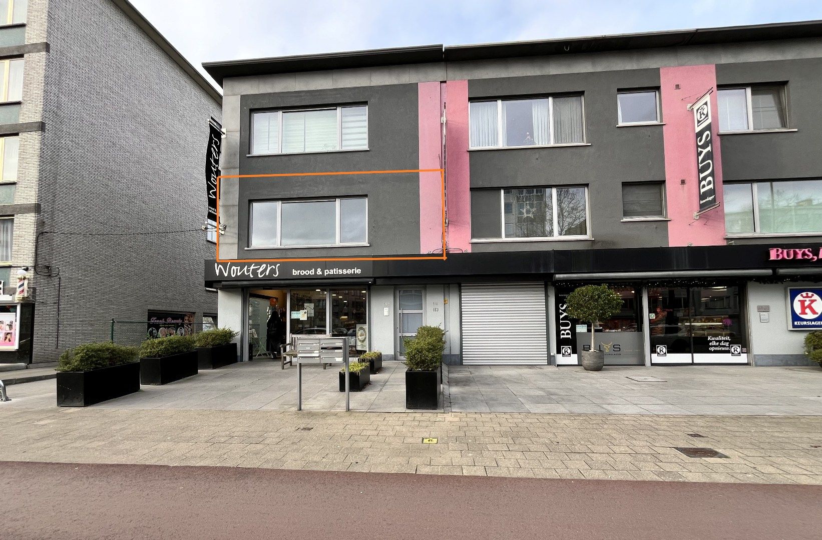 Hedendaags 2 slpk appartement met terras foto {{pictureIndex}}