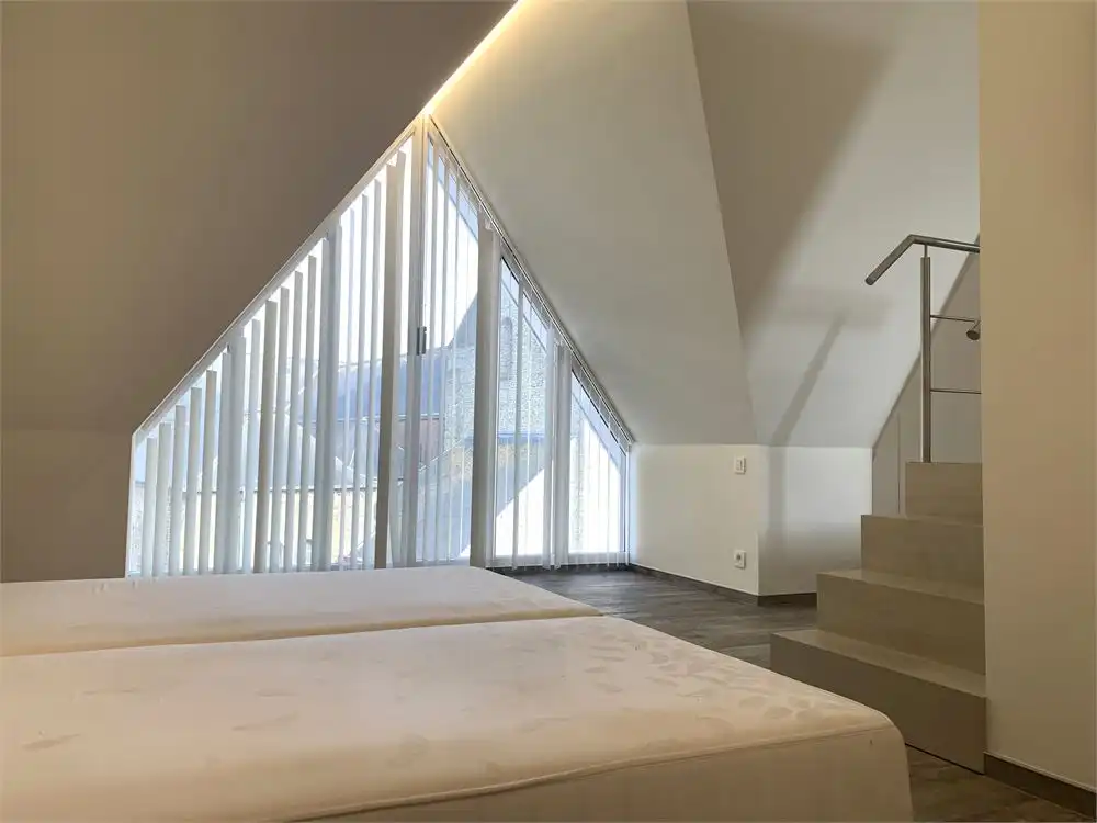 Appartement met mooie ligging op de markt van Torhout foto 7