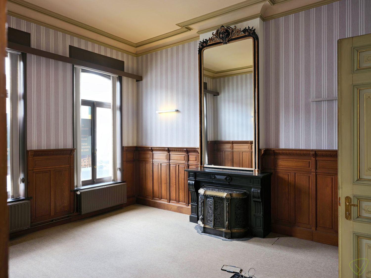 Historische notariswoning in het hart van Eeklo foto 11