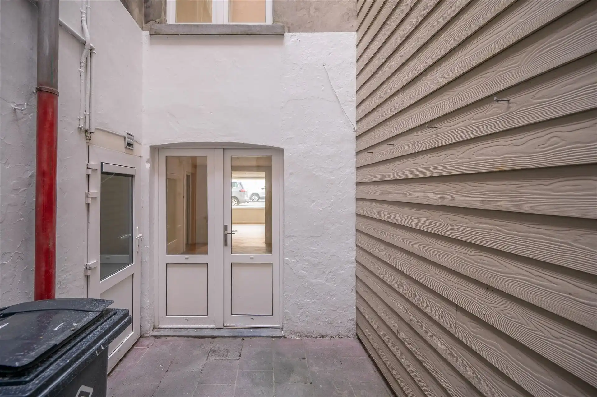 Ruime, volledig gerenoveerde herenwoning met 6 kamers foto 37