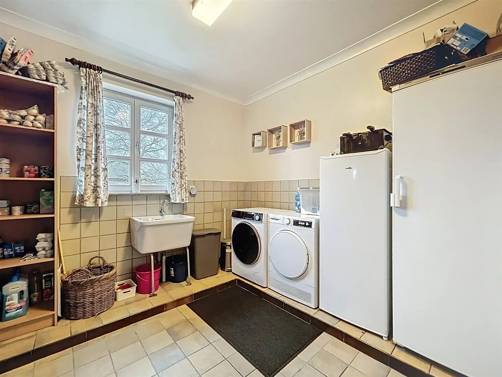 Prachtige villa met 4 slaapkamers, garage en bijgebouw op perceel van 2478m² foto 18