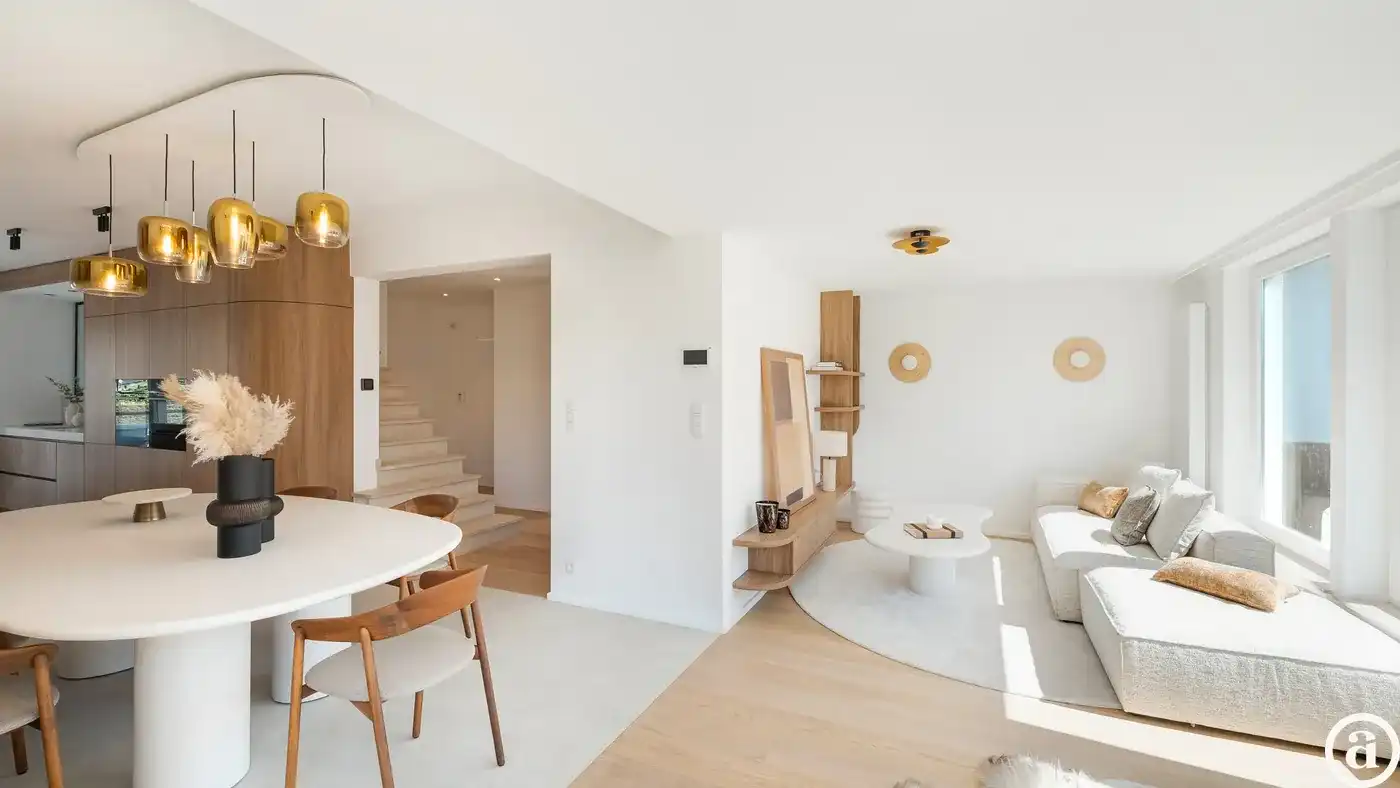 Exclusief gerenoveerde villa op een absolute toplocatie foto 17