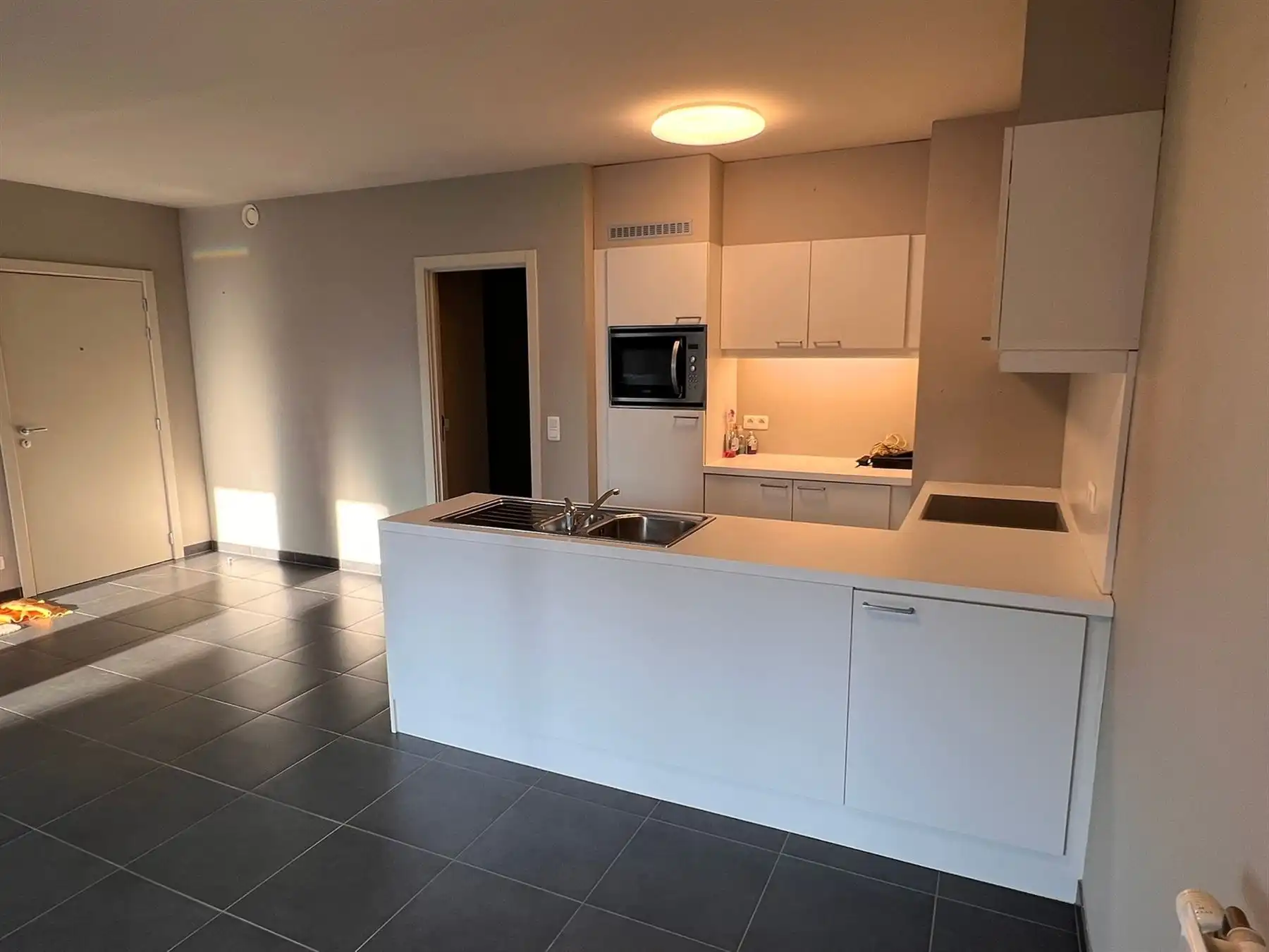 Lichtrijk appartement met mooie terrassen foto 3