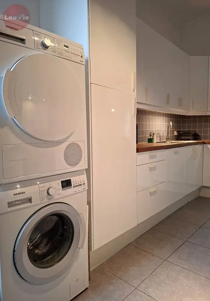 Ruime woning op uitstekende locatie foto 13