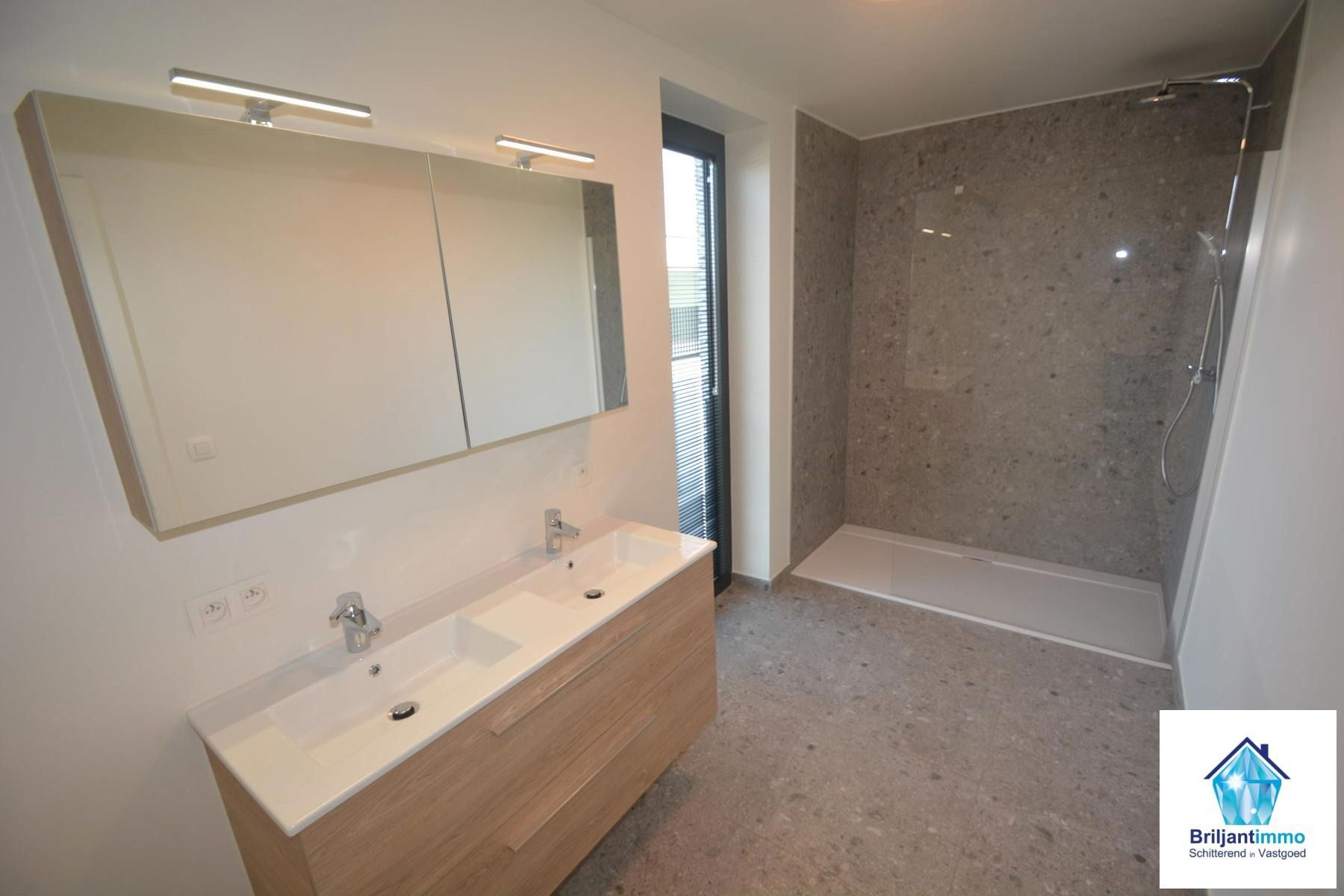 Doorloopappartement met 2 slpkmrs & terras - 6% BTW mogelijk foto 10