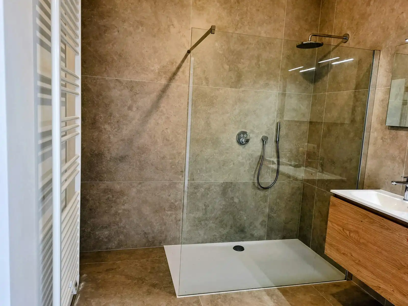 1-slaapkamer appartement te huur foto 11