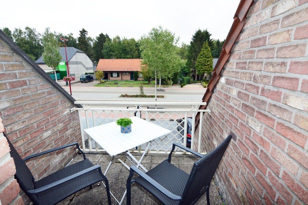 Energiezuinig appartement met 2 slpks, terras en inpandige garage. foto 9